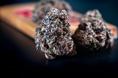 Top Runtz Strains Ranked: Effects, Flavors & Potency