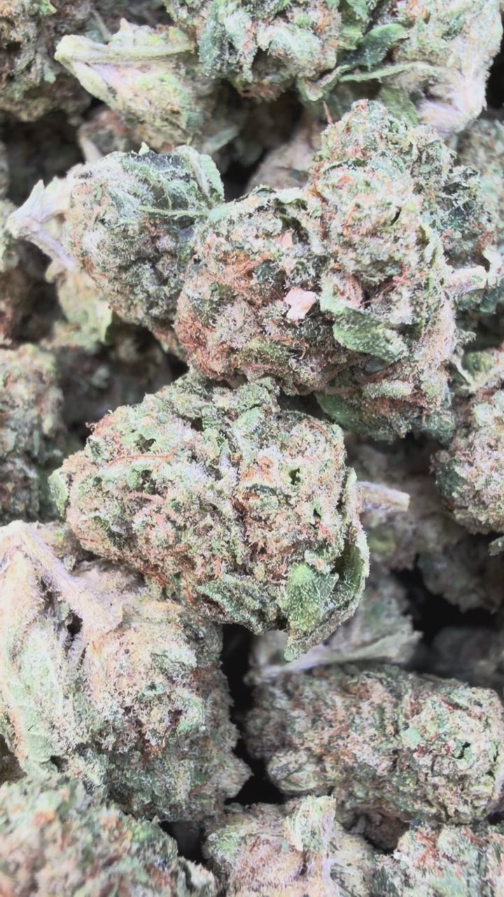 Load video: Grease Monkey Mediums - Bulk Mediums - Indica